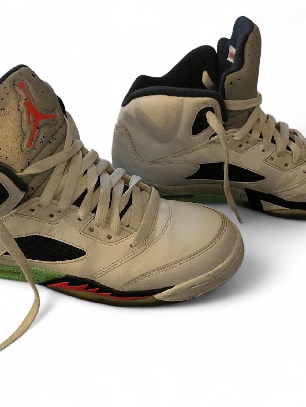Air Jordan Sneakers 5 Retro - Picture 2 of 6